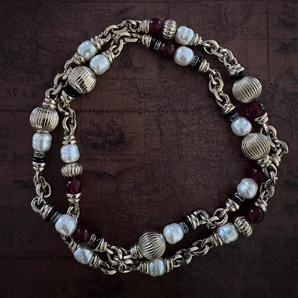 Vintage Ciner Poured Glass and Faux Pearl Necklace - Picture 9 of 15